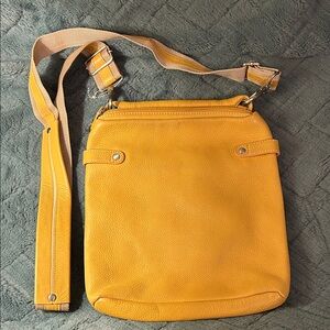 Soprano Mustard Crossbody Bag